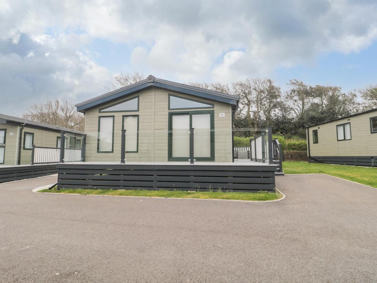 Amethyst Lodge Lymington Exterior photo