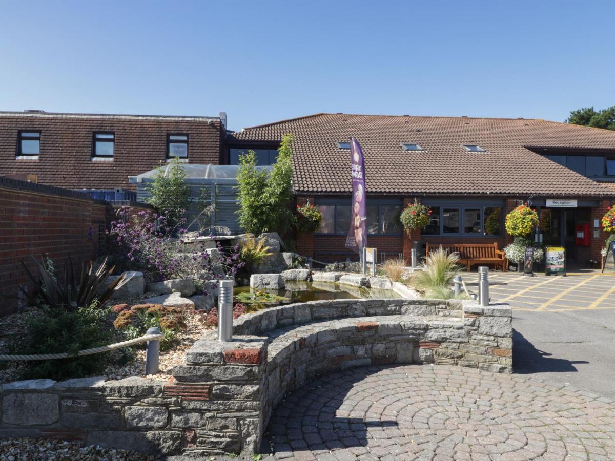Amethyst Lodge Lymington Exterior photo